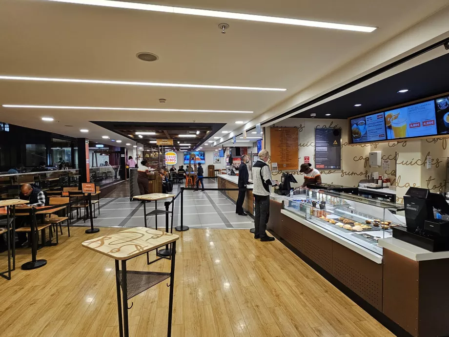 Burger King terminal 1 avalikus piirkonnas