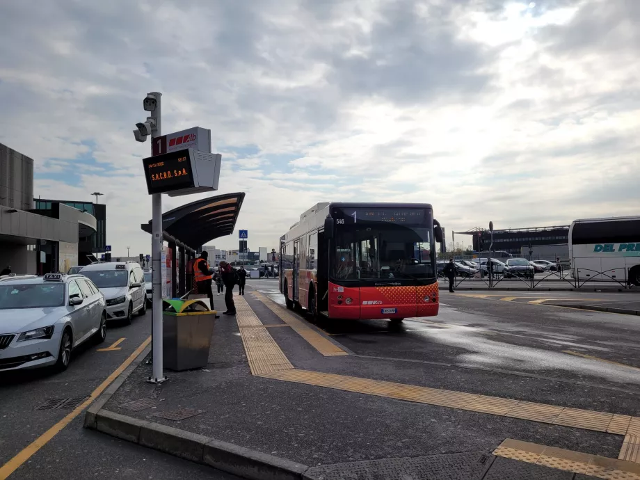 Bussipeatus Bergamo suunas