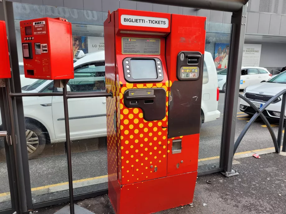 Bergamo transpordiettevõtte piletiautomaat