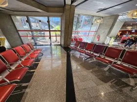 Istekohad terminali 1 avalikus ruumis