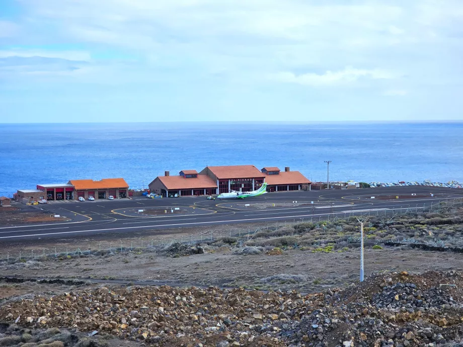 saabumine lennujaama El Hierro