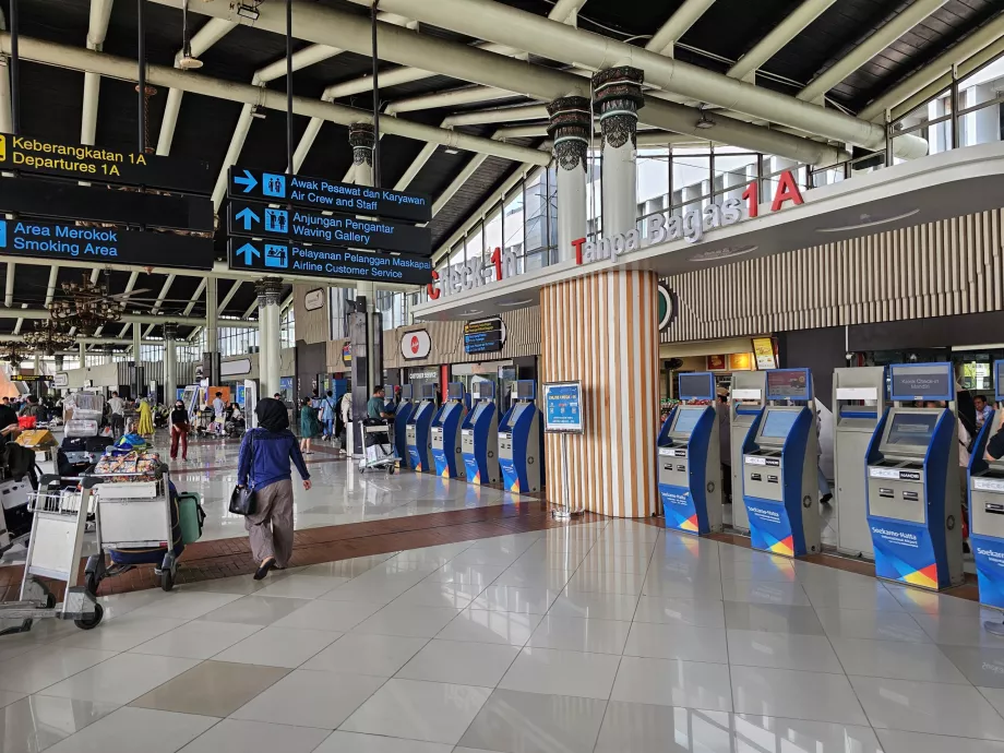 Check-in, terminal 1